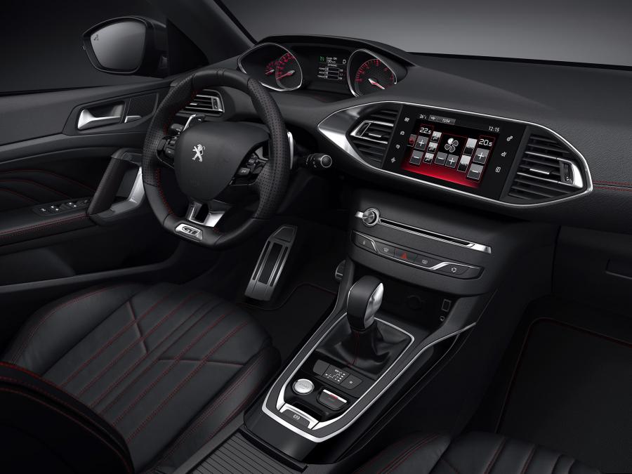  Peugeot 308 GT 2014 года  (фото 8 из 9)